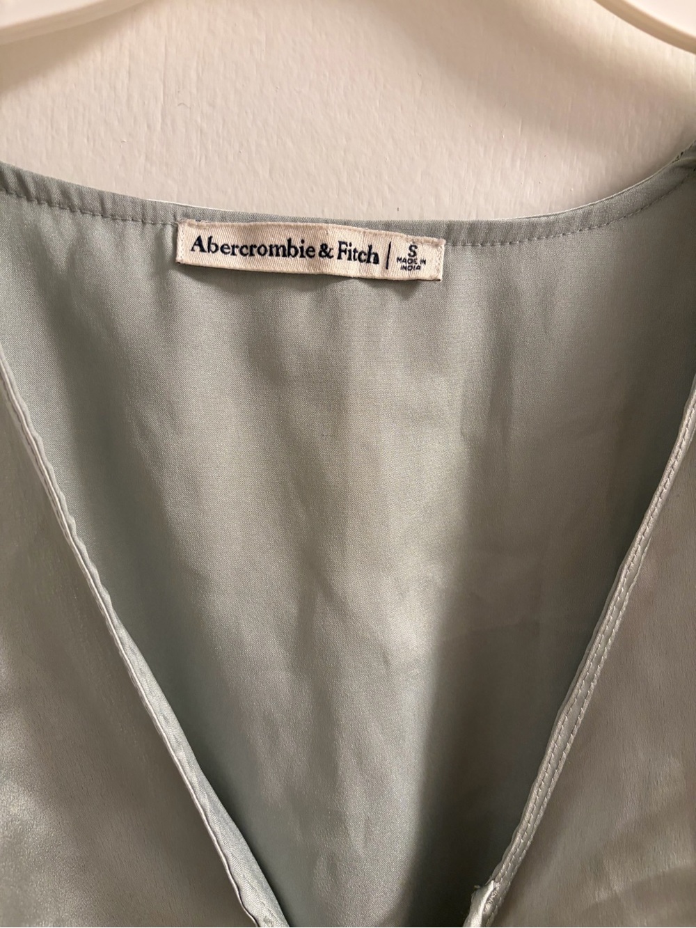 Abercrombie & Fitch Sage Green Satin V-Neck Blouse with Tie - Picture 3 of 8